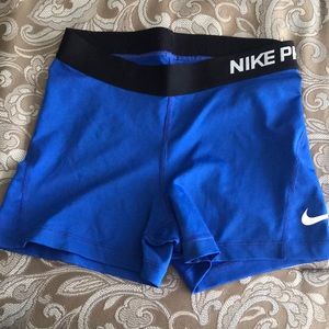 Nike pro shorts size S